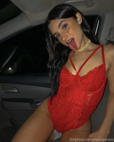 Mackenzie Jones star xxx pic