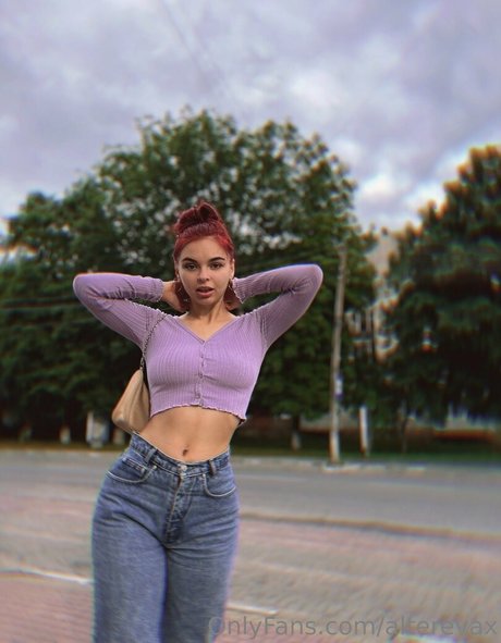 Alter Eva model nice archive