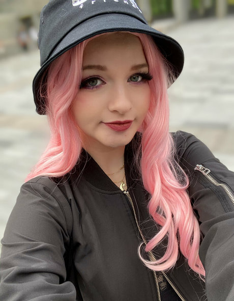 Aelarose model erotic archive