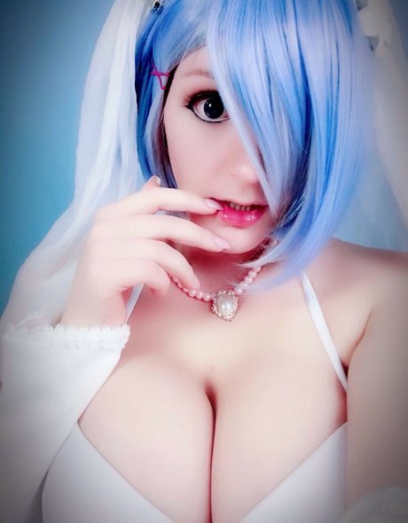 Vicki Valkyrie model top pictures