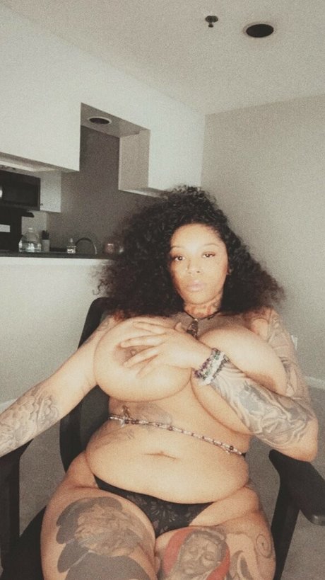 hurricane tori pornstar naked pic