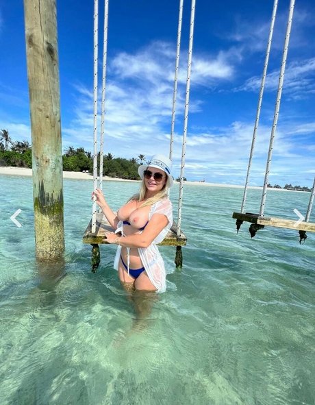 Chloe Patt model hd images