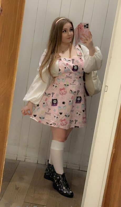 Enyaarwyen porn star img