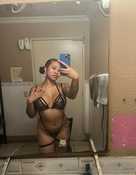 lingcakes pornstar nudes photos