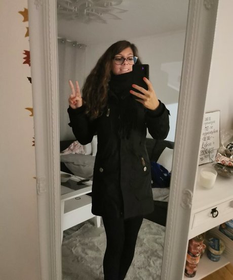 skinny blonde milf onlyfans sexy naked images