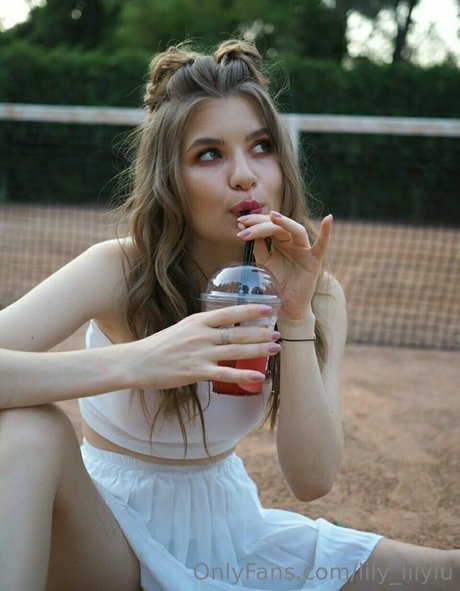lily lilylu star nudes gallery