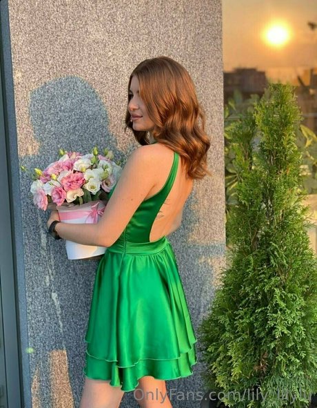 lily lilylu model hot picture