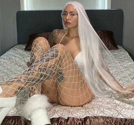 skinny babe onlyfans adult image