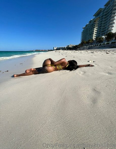 bbykhalifaa exclusive pornstar photo