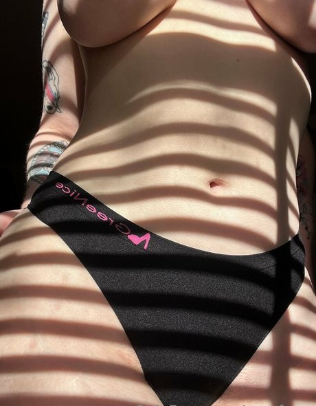 emofwog sex actress archive