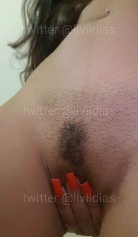 Livia Dias pretty star images