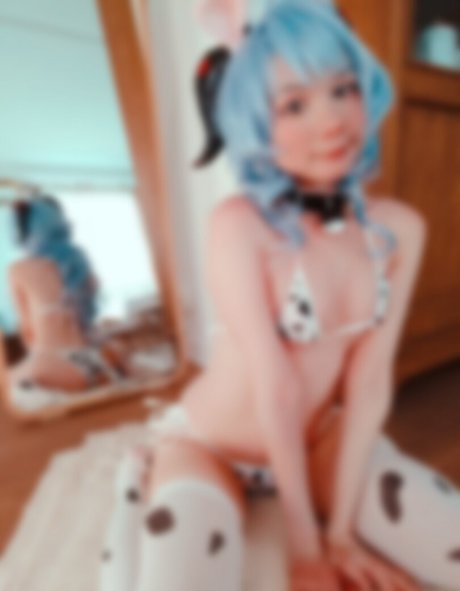 Tanuki tyan model sexy photo