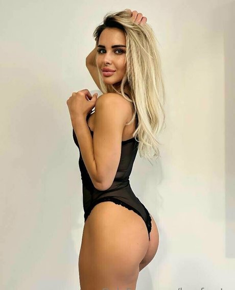 larafrosty pornstar hd pic