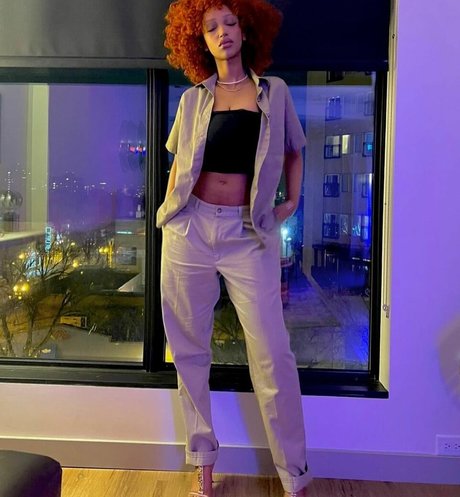 Solaya Ismail erotic actress photos