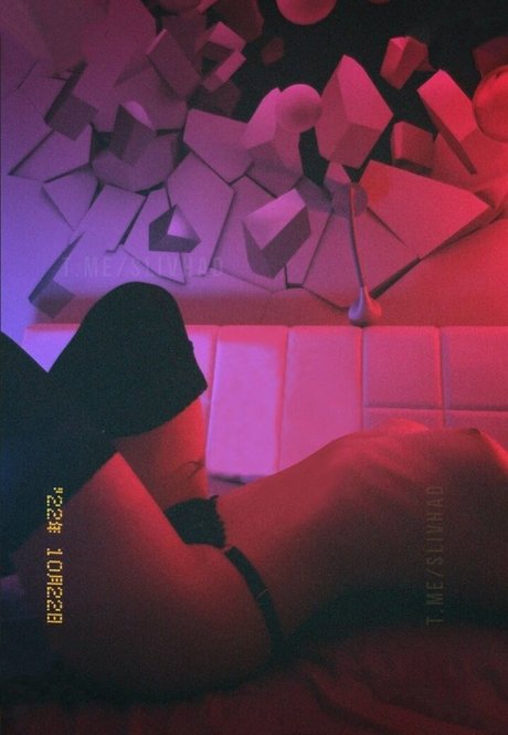 Leron Baron star nude pics