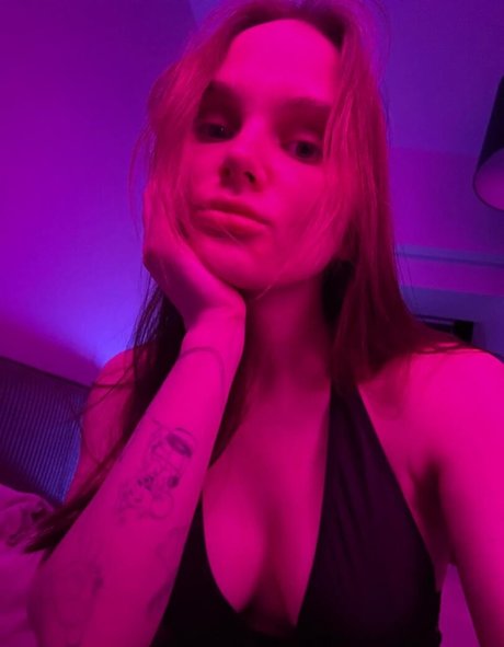 Leron Baron star nudes photos