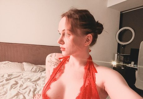 Leron Baron model pretty image