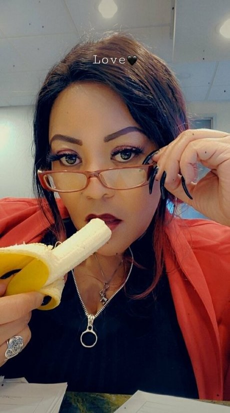 mywaysoles art actress pic