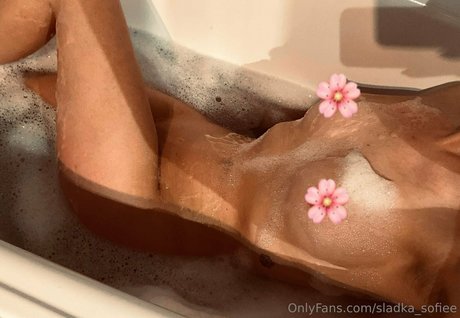 sladka sofiee free model photo