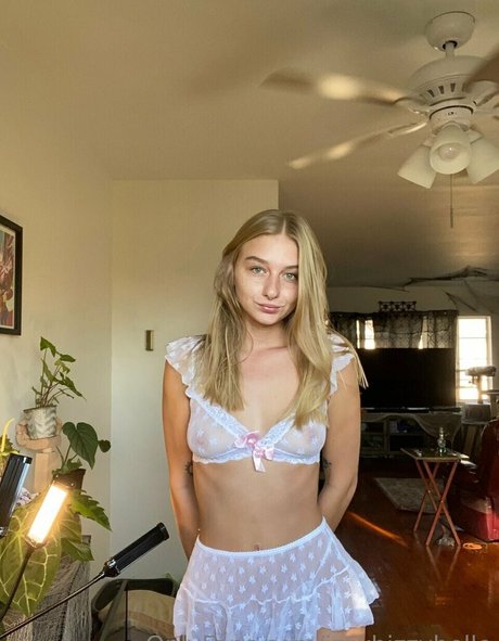 izzybizzybelle star xxx pictures