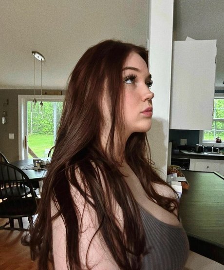 Omwhore high quality pornstar img