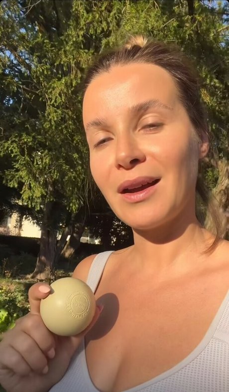 Victoria Koblenko star art photos