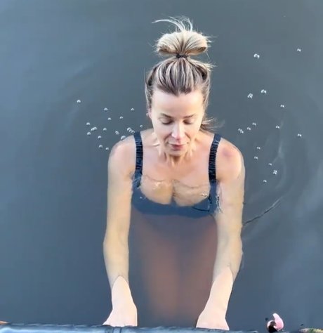 Victoria Koblenko naked actress img