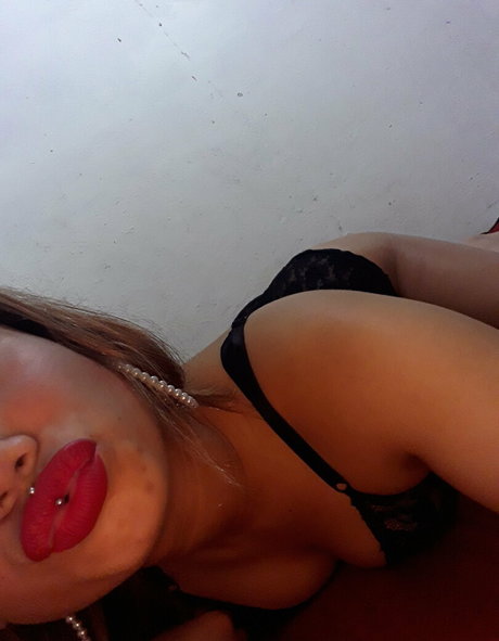 canelam pornstar erotic image