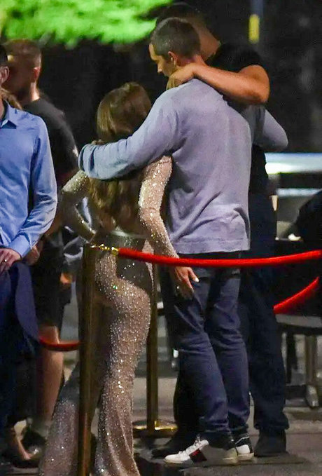 Nikki Sanderson pornstar nude photos