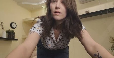 crazycash tv model porn pictures