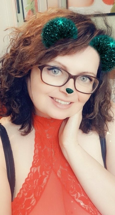 maturebustymom sex model gallery