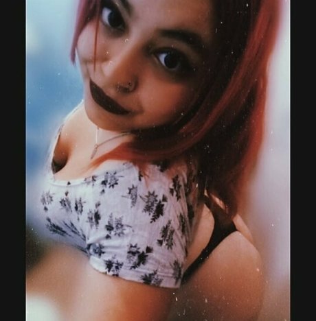 chachekush420 star naked images