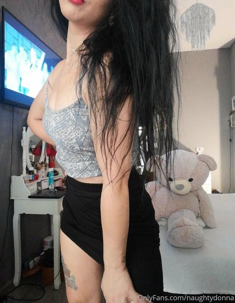 naughtydonna model hd image