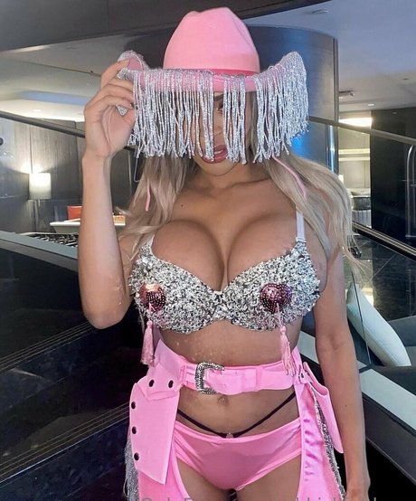 nikkislifeblogx beautiful pornstar images