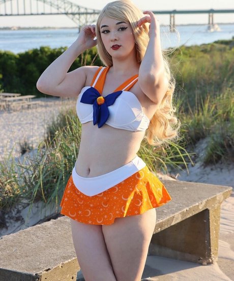 Biologistinbeauty model exclusive pictures