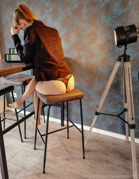 youmeus1312 model naked gallery