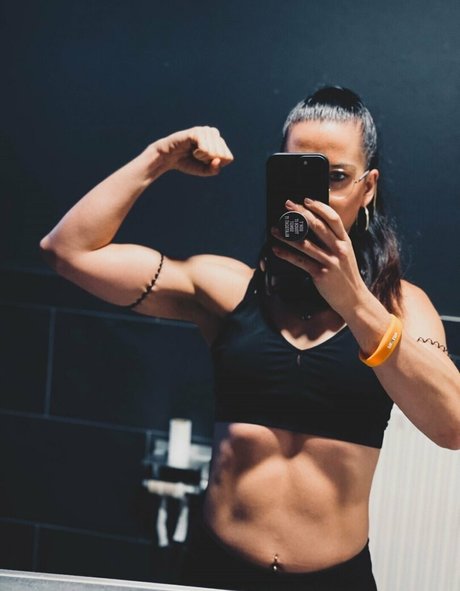 ma belle erotic actress gallery