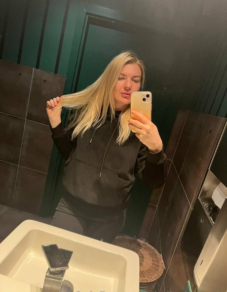 thick mature onlyfans porno images