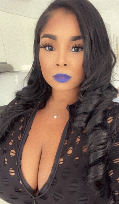 TrueBeauty334 xxx star picture