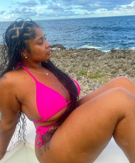 TrueBeauty334 adult actress gallery