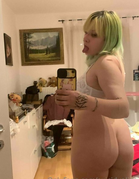 suicidyalice star art archive