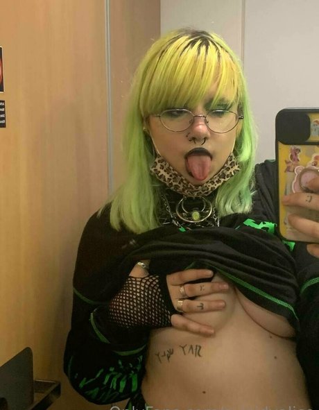 suicidyalice top star archive