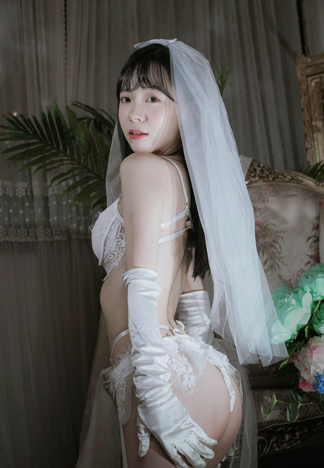 squirt teen onlyfans naked images