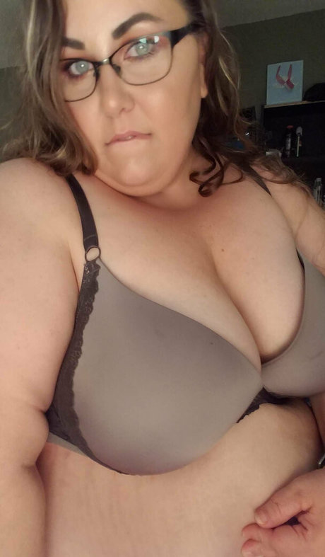 danissbbw adult star photo