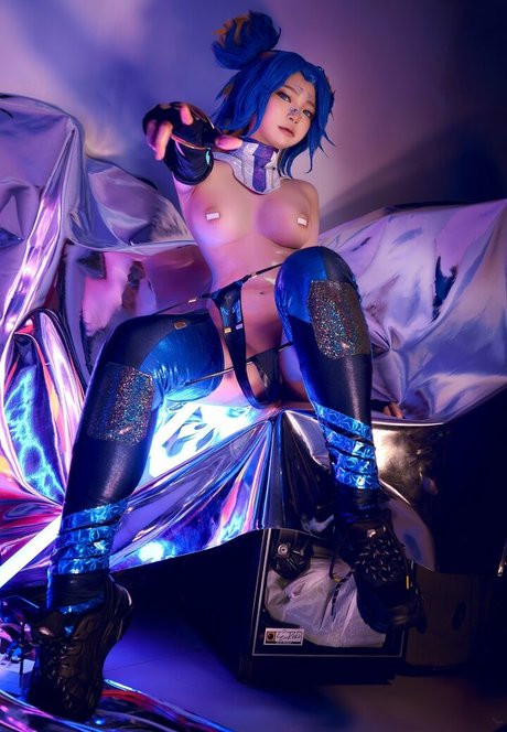 ZinieQ free actress pictures