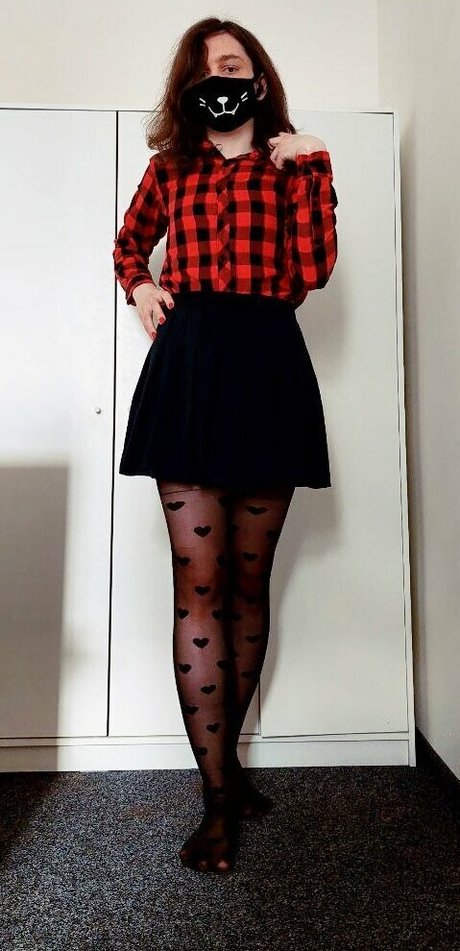 lucia cutie naked model pic