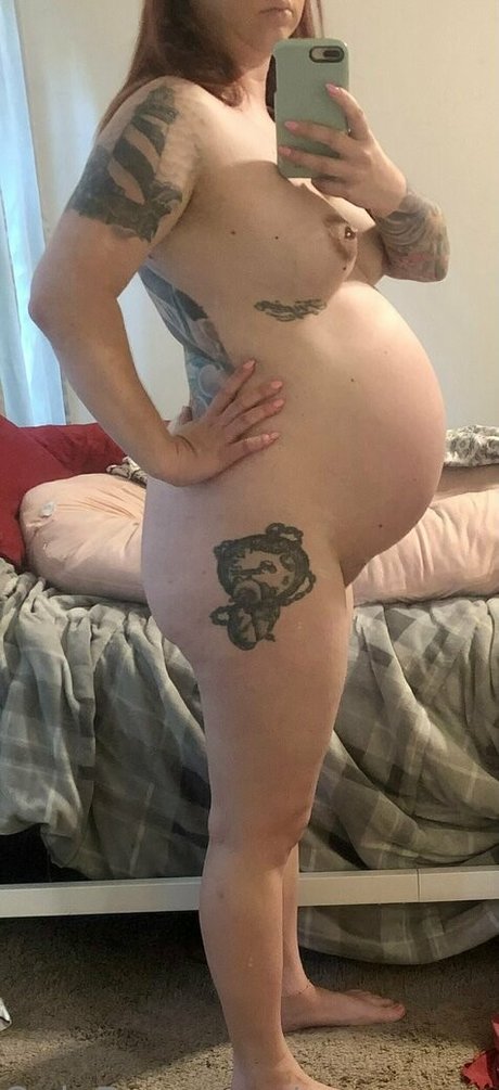 preggosauruspeach nice model pic