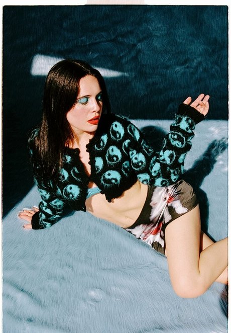 Bea Miller pornstar nice picture
