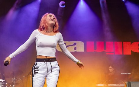 Bea Miller nude star galleries