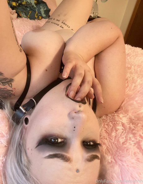 leesuhhh nudes model archive